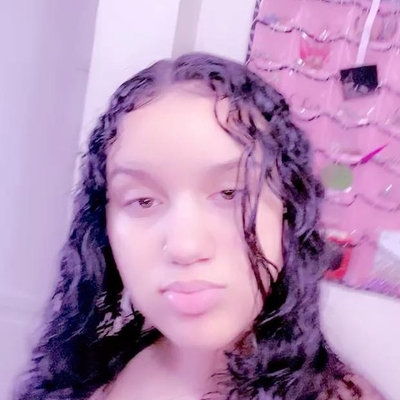 Meet your Posher, Javriana - Picture 1 of 1